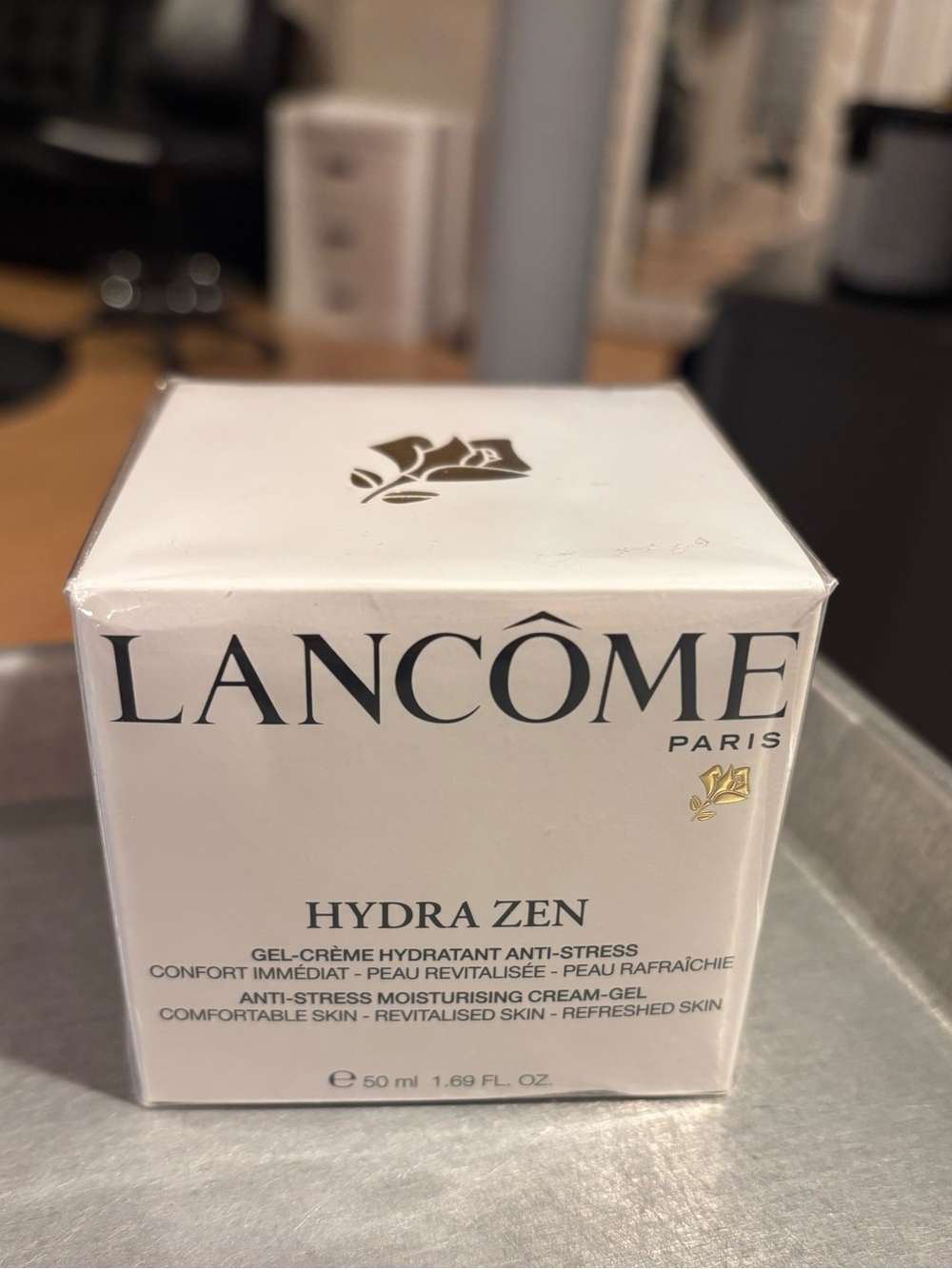 Lancôme Hydra Zen Moisturising Gel-Cream — White
